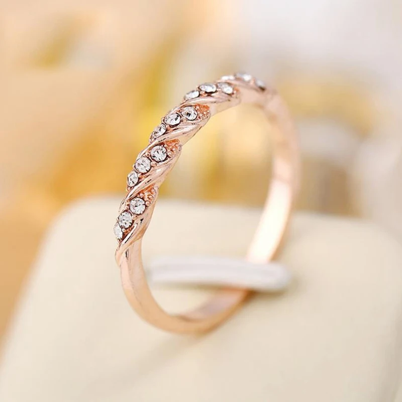 Rose Gold Stainless Steel Ring For Women Fashion Classic Imitation Diamond Finger Ring Female Engagement Jewelry