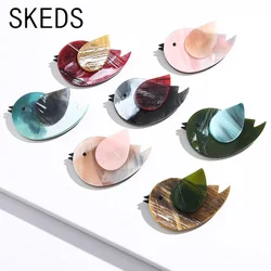 SKEDS Fashion Cute Bird Acrylic Brooches For Women Men Cartoon Vintage Badges Lapel Pins Unisex Clothes Coat Animal Brooch Pin