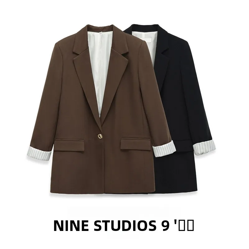 

Fashionable Lapel Shoulder Pad Roll Sleeve Suit Jacket Women's Loose Fit Polyester Warm Long Sleeve One Button Closure Coat