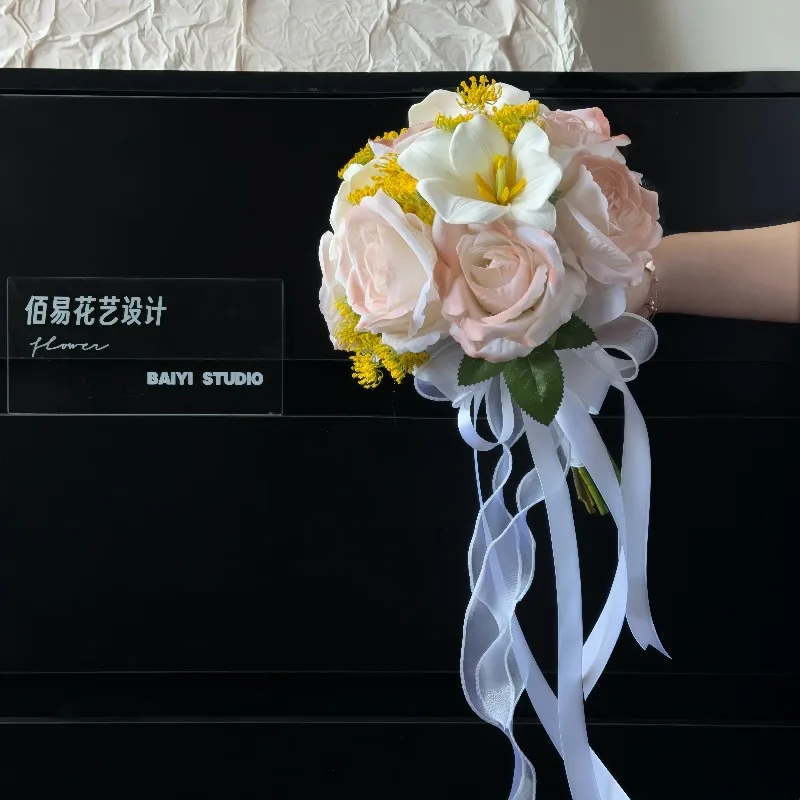 Macaron ice blue bouquet flower certificate simulation flower Xiaohongshu real shot wedding simulation flower kiss photography p