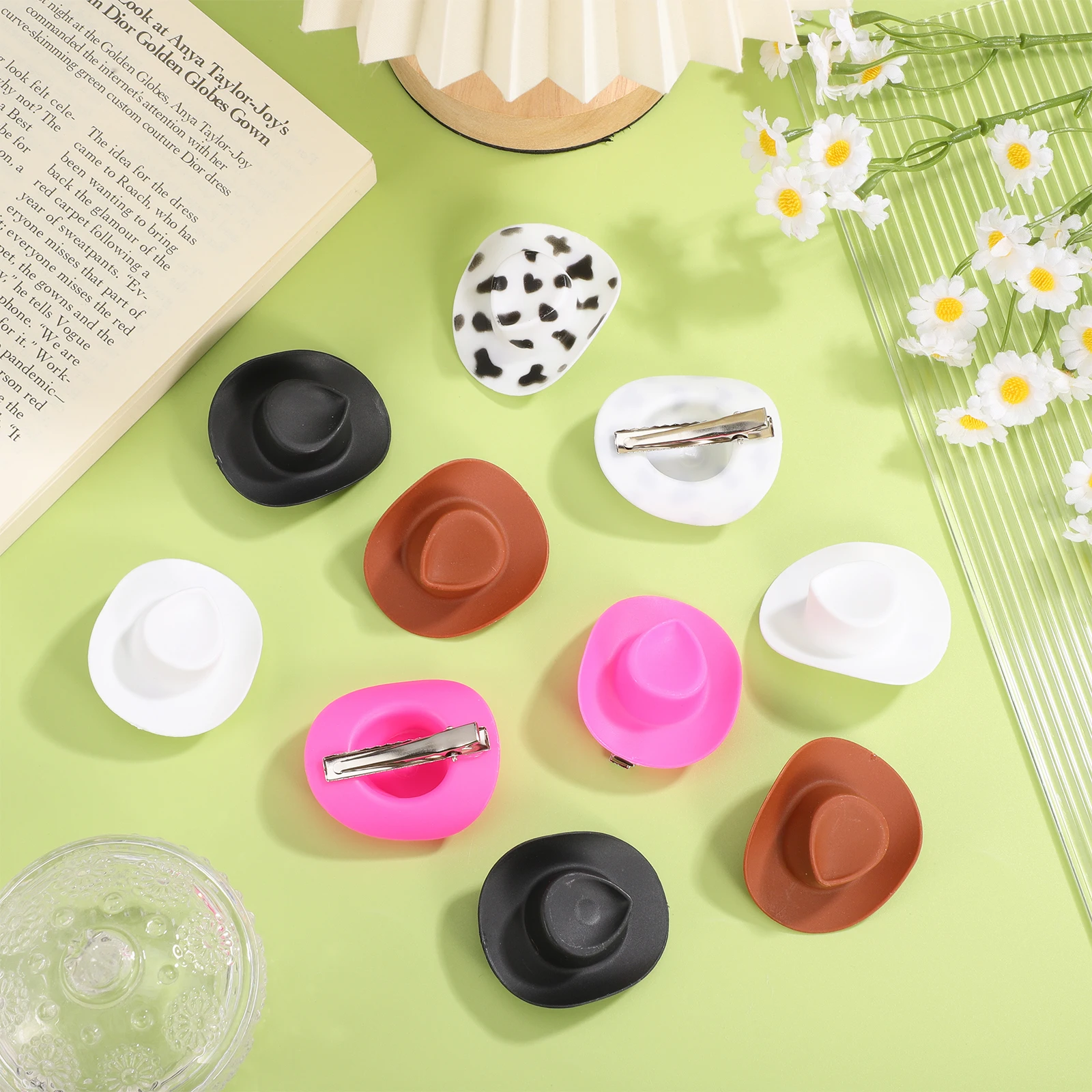 

10 Pcs Hair Clips Mini Cowgirl Hat Lightweight Fade Resistant Non Deform Bulk Plastic Halloween Craft Alligator Pins