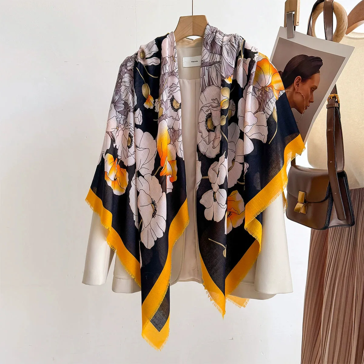 Thumbnail 4 - #7 Latest Scarves Offers