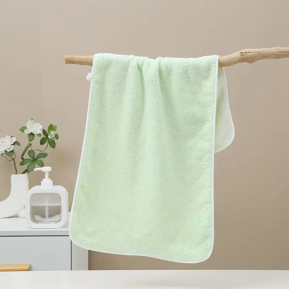 2026 model thick double-pack towels made of coral fleece, featuring five-leaf design, quick-drying, no shedding, double-layer so