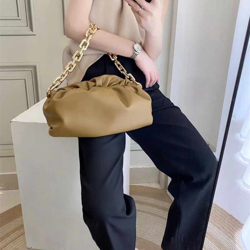 

Popular Women's Bag Design Brand 2024 New Niche Cloud Chain Trendy Large-capacity One-shoulder Diagonal Dumpling Bag