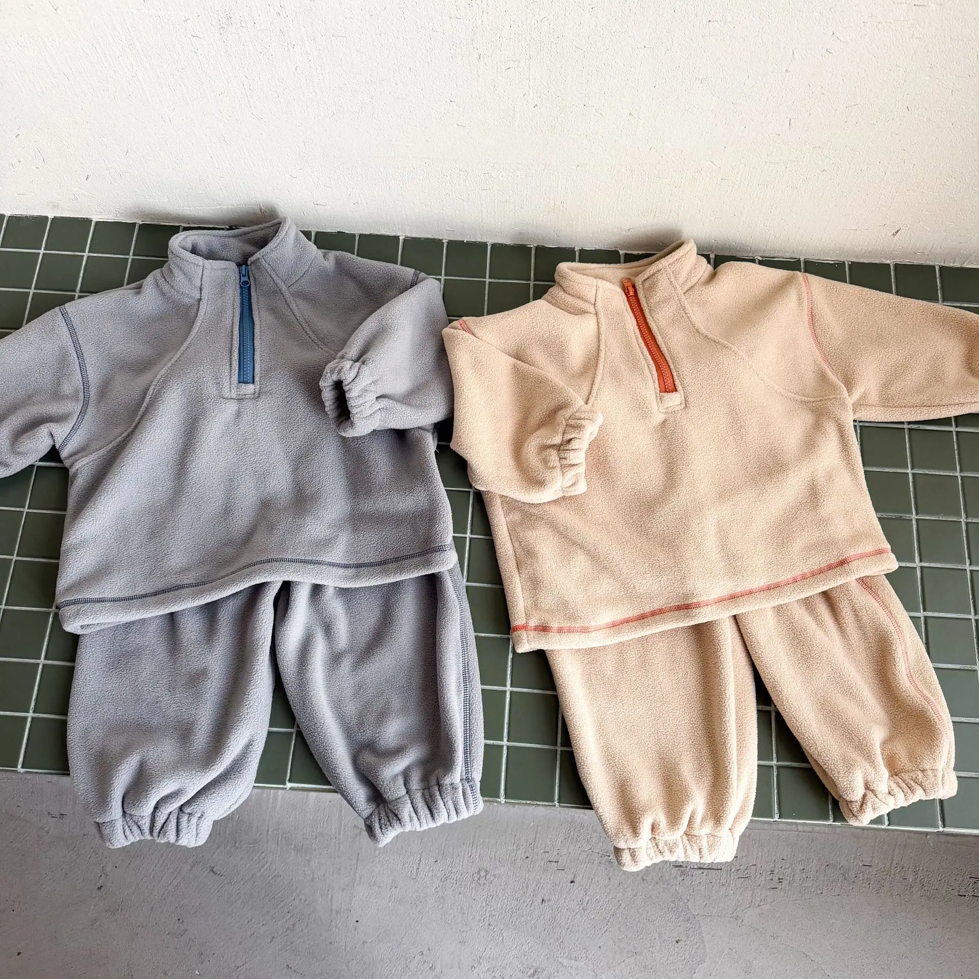 Set 2026 Autumn and Winter New Childrens Clothing Boys and Girls Casual Polar Fleecy Stand Collar Sports Hoodie Two-piece Set