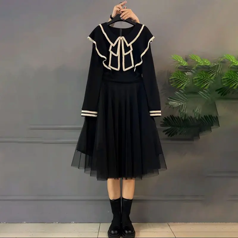 

2024 New Fashion Spring and Autumn New Women's Hepburn Style Little Black Dress Foreign Long Sleeve Mesh Panel Silk Dress V464