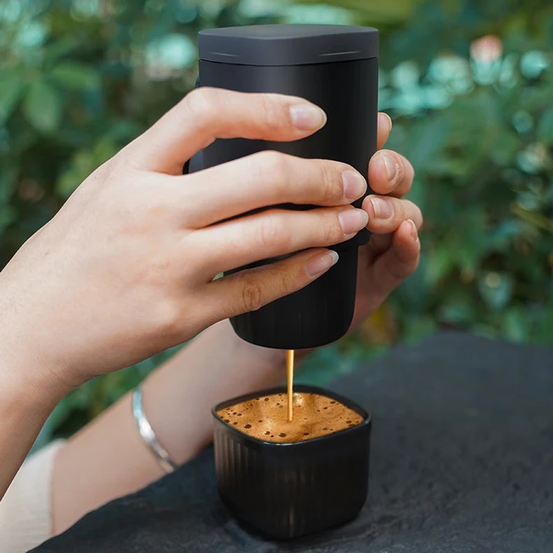 Macchina da caffè portatile Macchina per caffè espresso da viaggio all'aperto 2 in 1 Mini macchina per caffè a capsule a pressione manuale