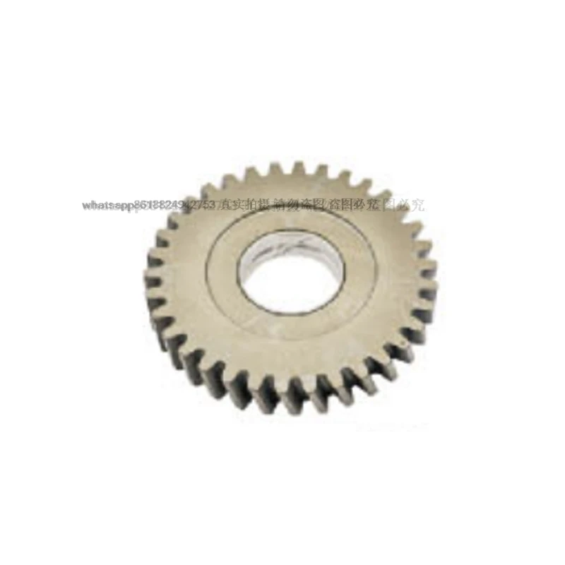 

Для двигателя 4HK1 зубчатый мостовой механизм 34T