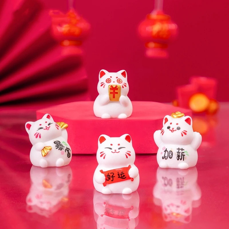 Miniature Cute Lucky Cat Figurines Micro Landscape Crafts Resin Ornaments For Home Decoration Kawaii Animal Room Desk Decor Gift