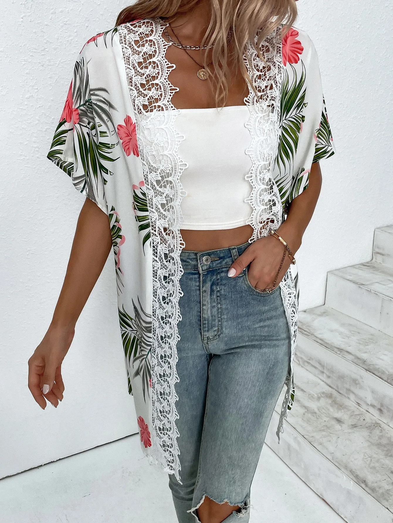 Summer Bohemian Lady Clothing Women\'s Beach Flower Print Lace Patchwork Fashionable Vacation Shirt Cardigan