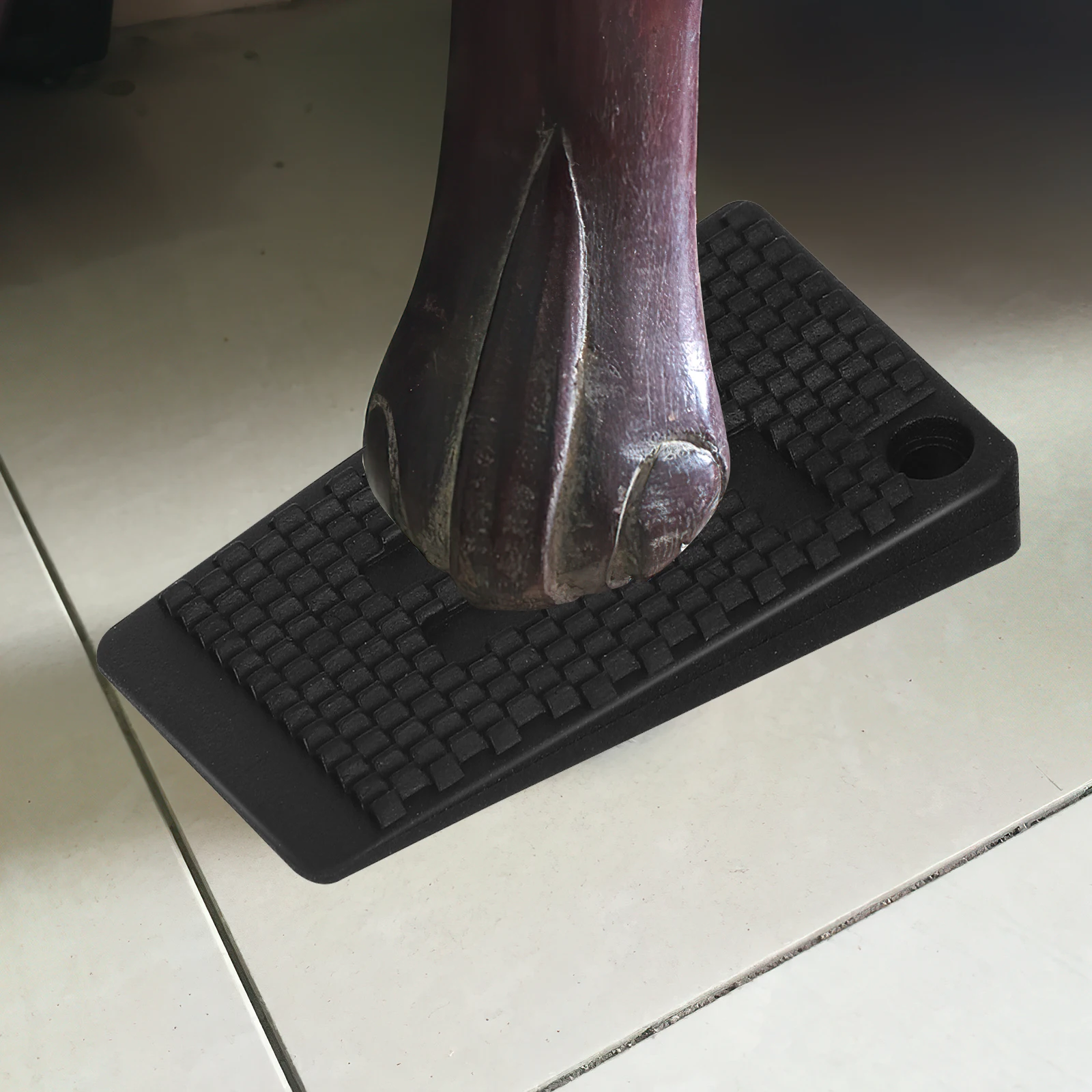 20pcs Furniture Leveling Pads Plastic Spacers Door Wedge for Bookshelf Bottom Scratch Resistant Durable Chairs