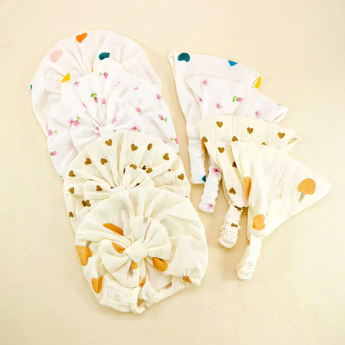 

2 шт./компл., хлопковые детские тюрбаны с цветочным принтом и бантом, шапки с платком, повязки на голову для новорожденных девочек, детские эластичные ленты для волос, комплект шапочек