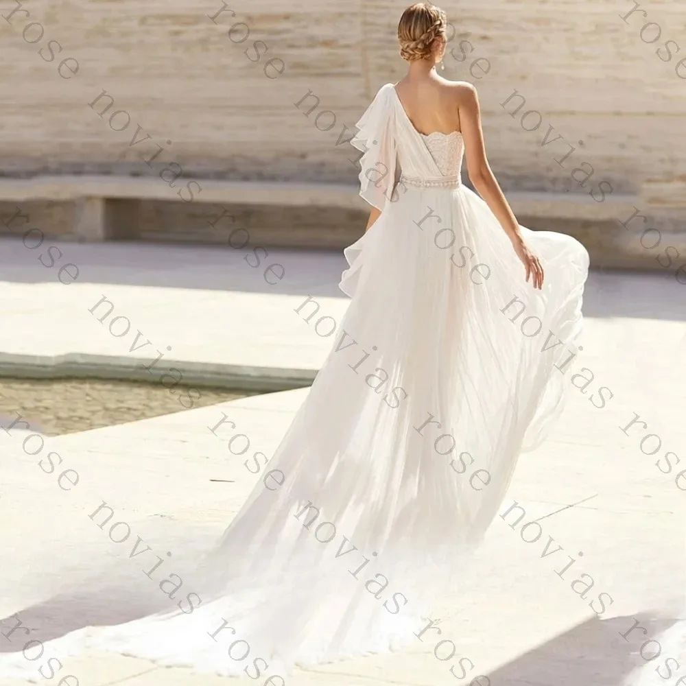 Customized One Shoulder Lace High Opening Seam Sheer A-line Wedding Dress 2026 Elegant Beaded Waist Cinching Flowing Bridal Gown