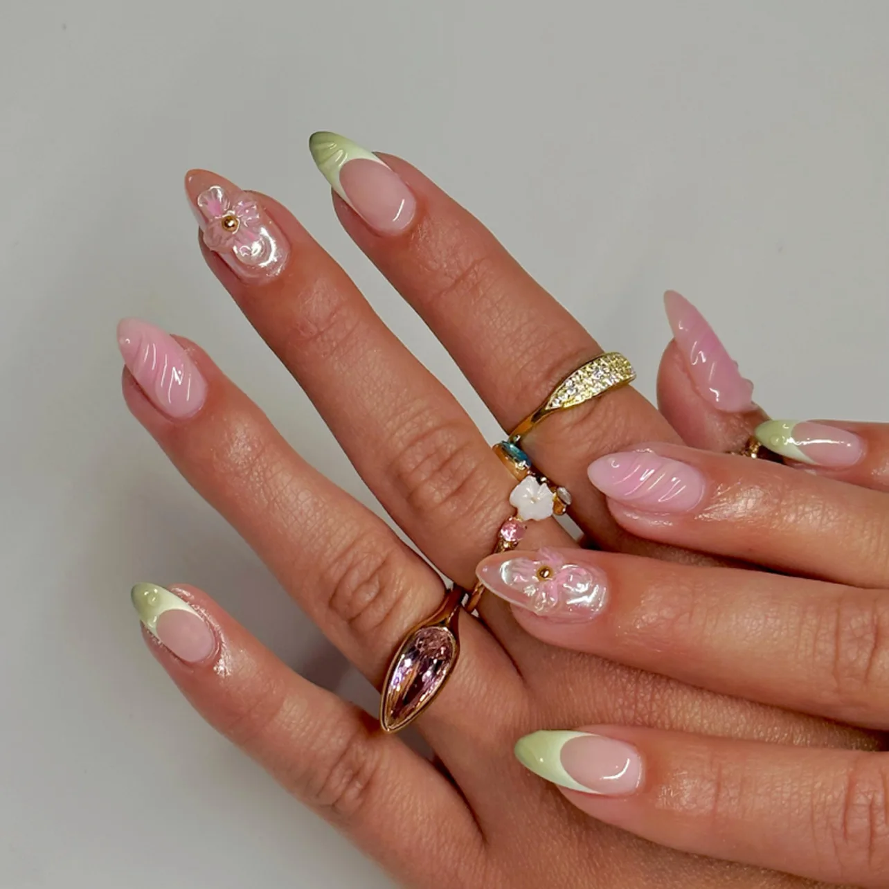 

24Pcs Mid-length Almond False Nails Green Gradient French 3D Flower Design Full Cover Nails Tips Detachable Press on Fake Nails