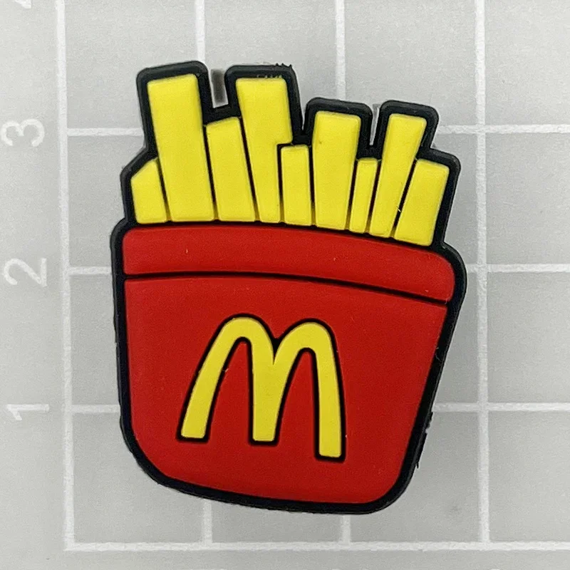 PVC Sapato Encantos Acessórios para Crianças, Tamancos Fivela, Ícone Bonito De Comida, Hamburguer, Batatas Fritas, Bolo, Decoração De Pinos Superiores, Presente Do Partido, 1Pc