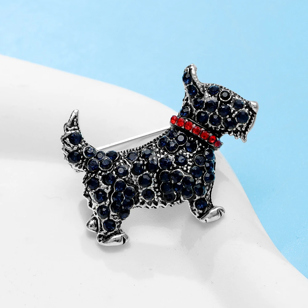 CINDY XIANG Rhinestone Schnauzer Dog Brooch Sherry Pin Blue Color Animal Jewelry Cute Small Winter Accessories High Quality