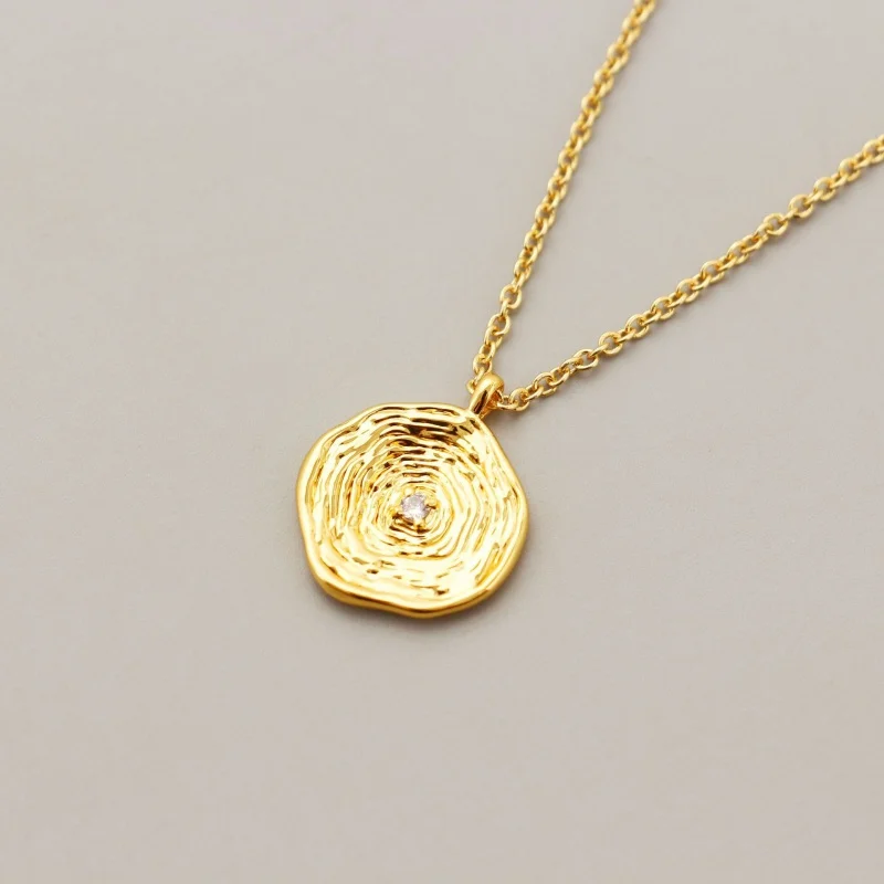 European And American Retro Gold Female Ins Simple Round Card Coin Necklace 2021 New