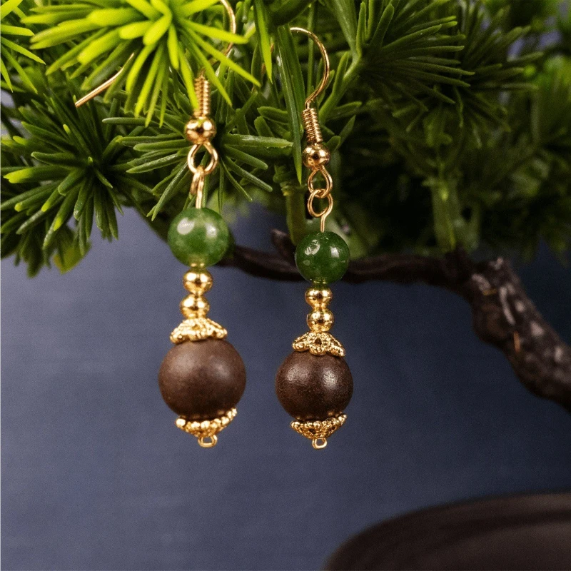 

Chinese Retro Style Natural Dry Green and Fragrant Bead Women's Earrings Classical Accessories