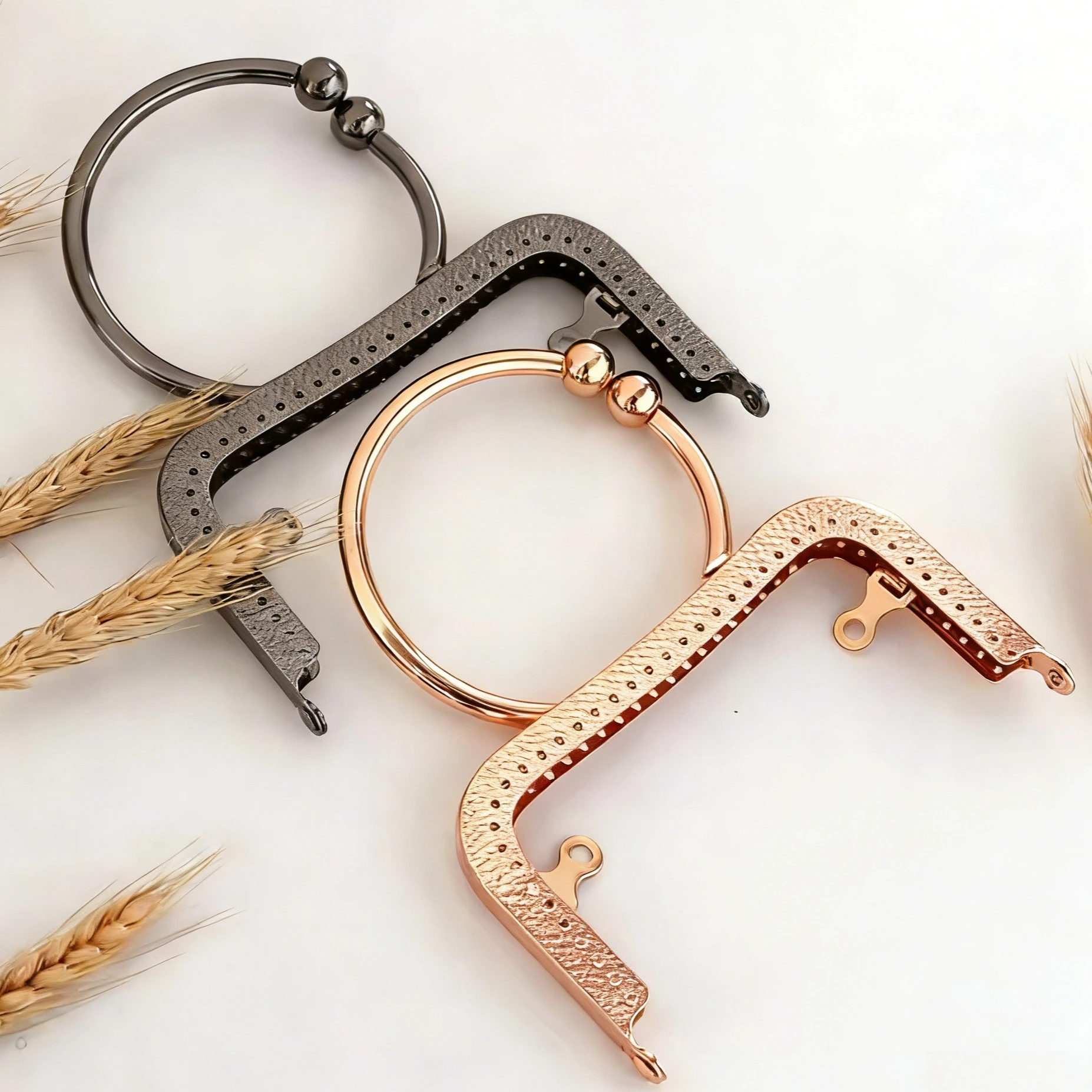 10pcs-125cm-metal-bag-handles-o-ring-clourse-clip-purse-frame-handmade-sewing-brackets-handle-diy-handbag-parts-accessories