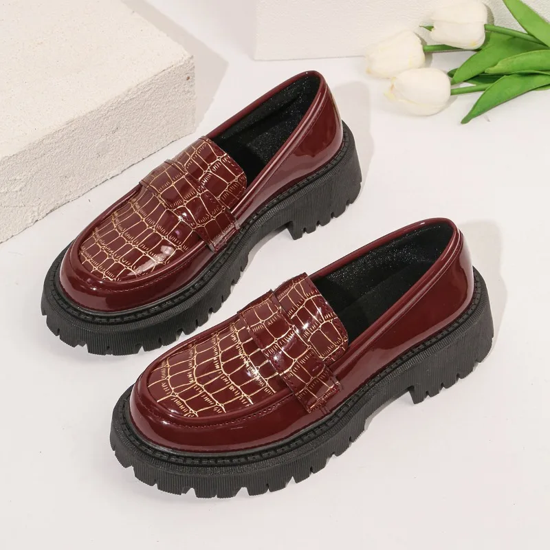 

Spring Women Casual Shiny Black Crocodile Pattern Thick Sole Platform Buckle Loafers Shoes Women's Daily Wear Platform Footwear