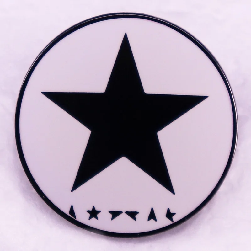 

Music album, Black Star brooch, badge, metal accessories, gifts for friends and fans