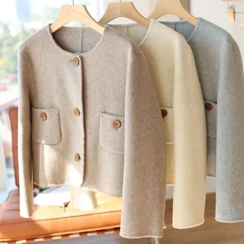 

Autumn Winter Women’s Short Jacket Vintage Inspired Wool Coat Petite Stylish Fit Sophisticated Daily Wear