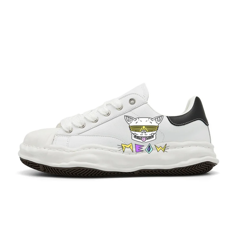 

MEOWVintage Fashion Street Sneakers，The design is retro, stylish, comfortable, and versatile，Suitable for street fashion display