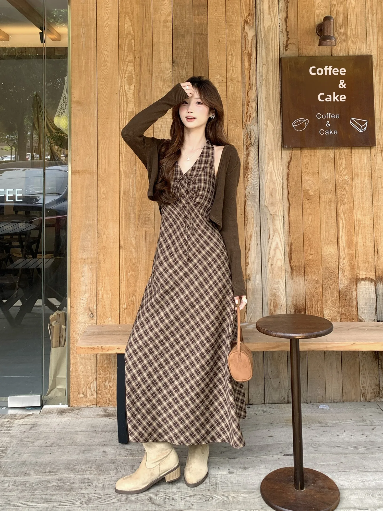 

Spring Vintage Plaid Neck Hanging Sleeveless Women's Dress Two-Piece Set Versatile Open Cardigan Warm Style for Young Women