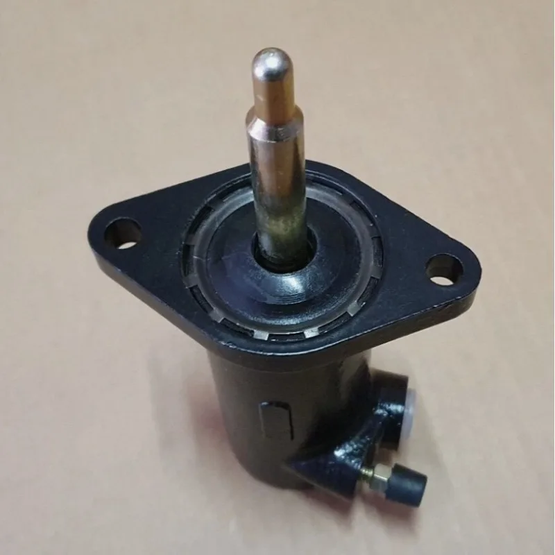 Clutch Slave Cylinder A0012957907 Fit For Mercedes‑Benz Unimog Heavy‑Duty Vehicle Replacement Parts
