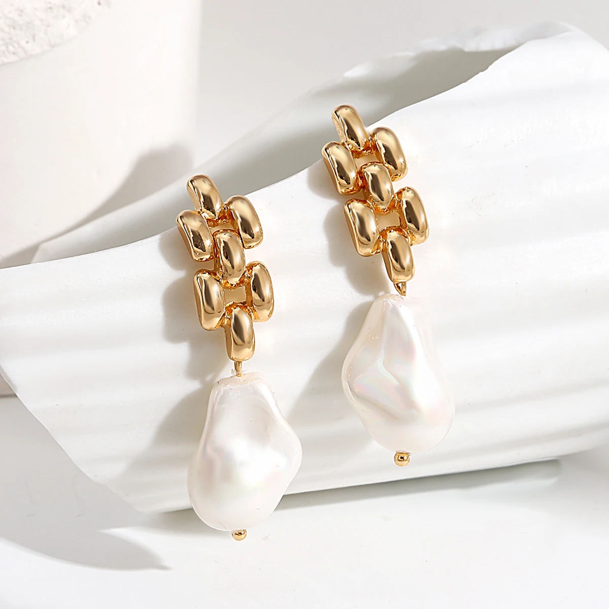 AENSOA 2022 Vintage Geometric Pearl Long Drop Earrings for Women Unique Hollow Watch Strap Chain Dangle Earrings Punk Jewelry