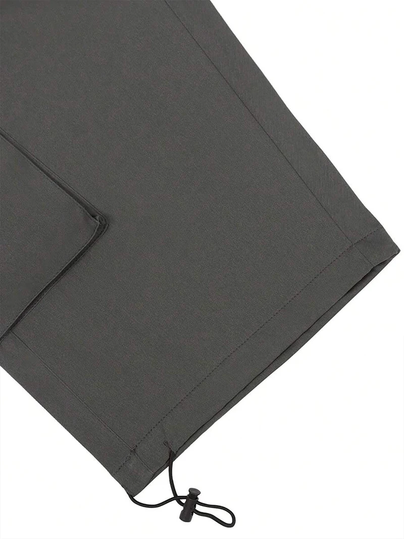 Herren Sommer Cargo Caprihose mit Reißverschlusstaschen, regulärer Passform, elastischem Bund, Kordelzug am Saum, für Freizeit, Outdoor, Wandern, Reisen und Alltag. – Detail 11