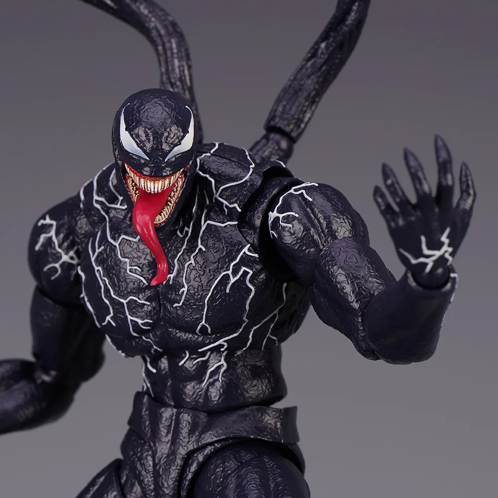 20cm Venom Figute Marvel Anti-hero Eddie Brock Symbiote Anime Peripheral 20cm Action Figure Desktop Ornament Model Gifts Toys