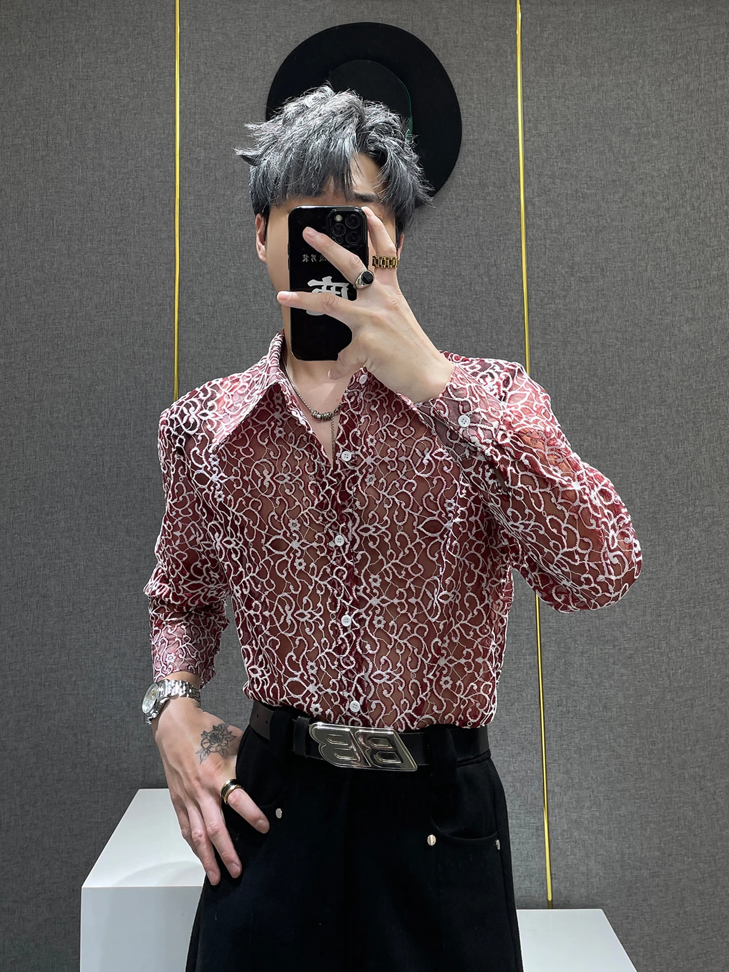 

Loose Fit Long Sve Lace Hollow out irt Men's Summer Breathable Thin irt Youth Casual Sle arp Looking Menswear