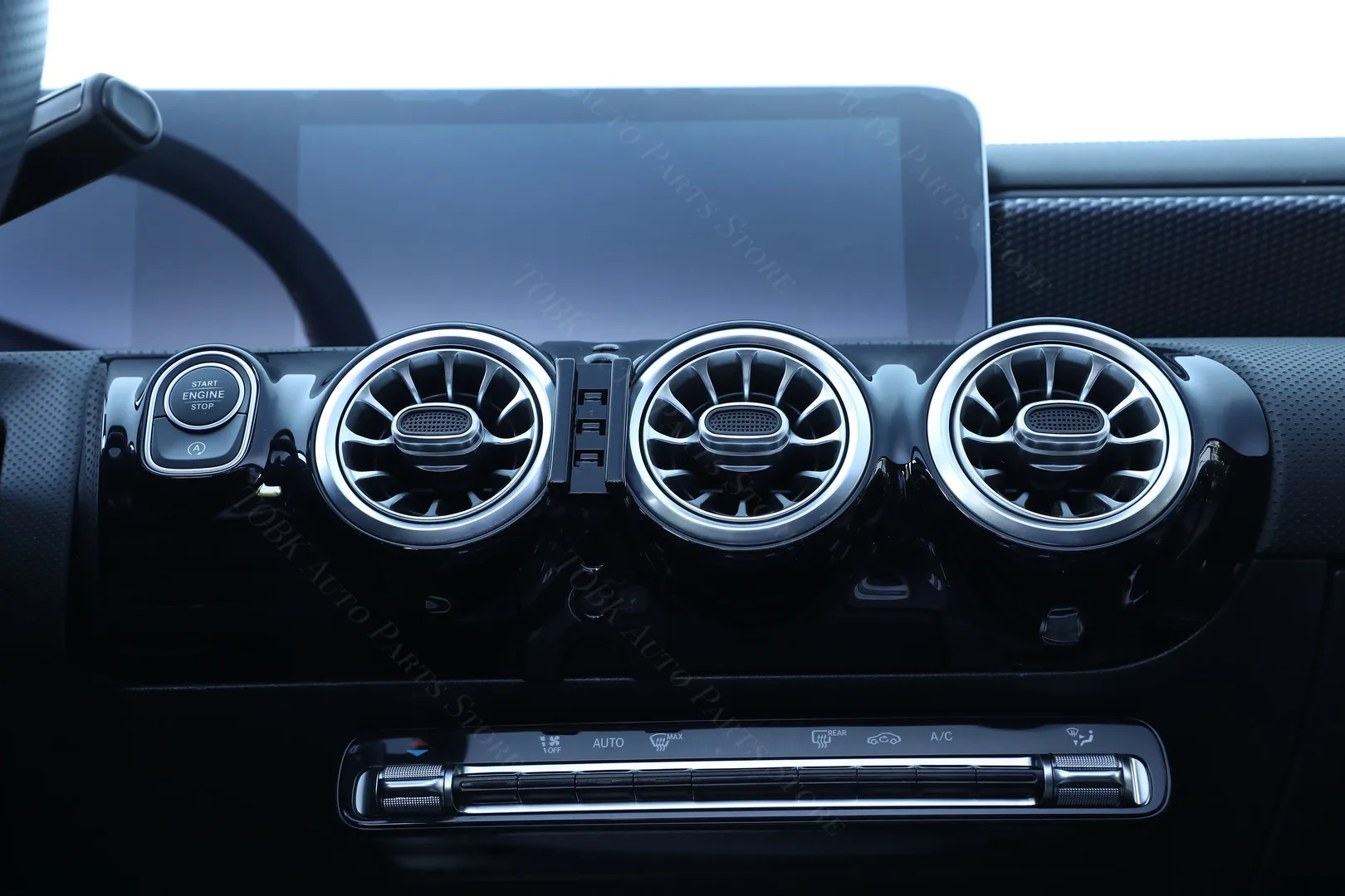 Für Mercedes Benz CLA 250 2020-2024 Auto Telefon Halter Starke Spezielle Feste Halterung Basis 15W Drahtlose Lade autos Zubehör – Detail 1
