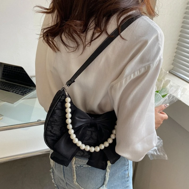 Fashion Ladies Underarm Bag, Big Bow Pearl Chain Decor ,Casual Shoulder Handbag Cute Purse for Evening Party Daily Shopping