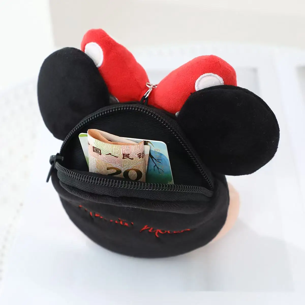 La última bolsa para auriculares con monedero de Mickey y Minnie de 16 cm llena de juguetes de peluche, anime de dibujos animados, lindos regalos de cumpleaños y muñecos divertidos