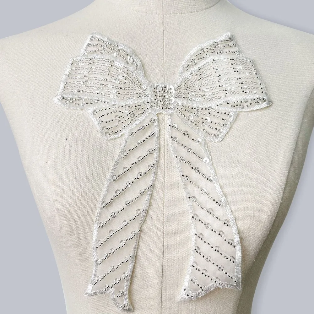 

Clothing Accessories Clothing Flower Accessories Fashion White Bow Sequin Chest Flower Dress Decoration