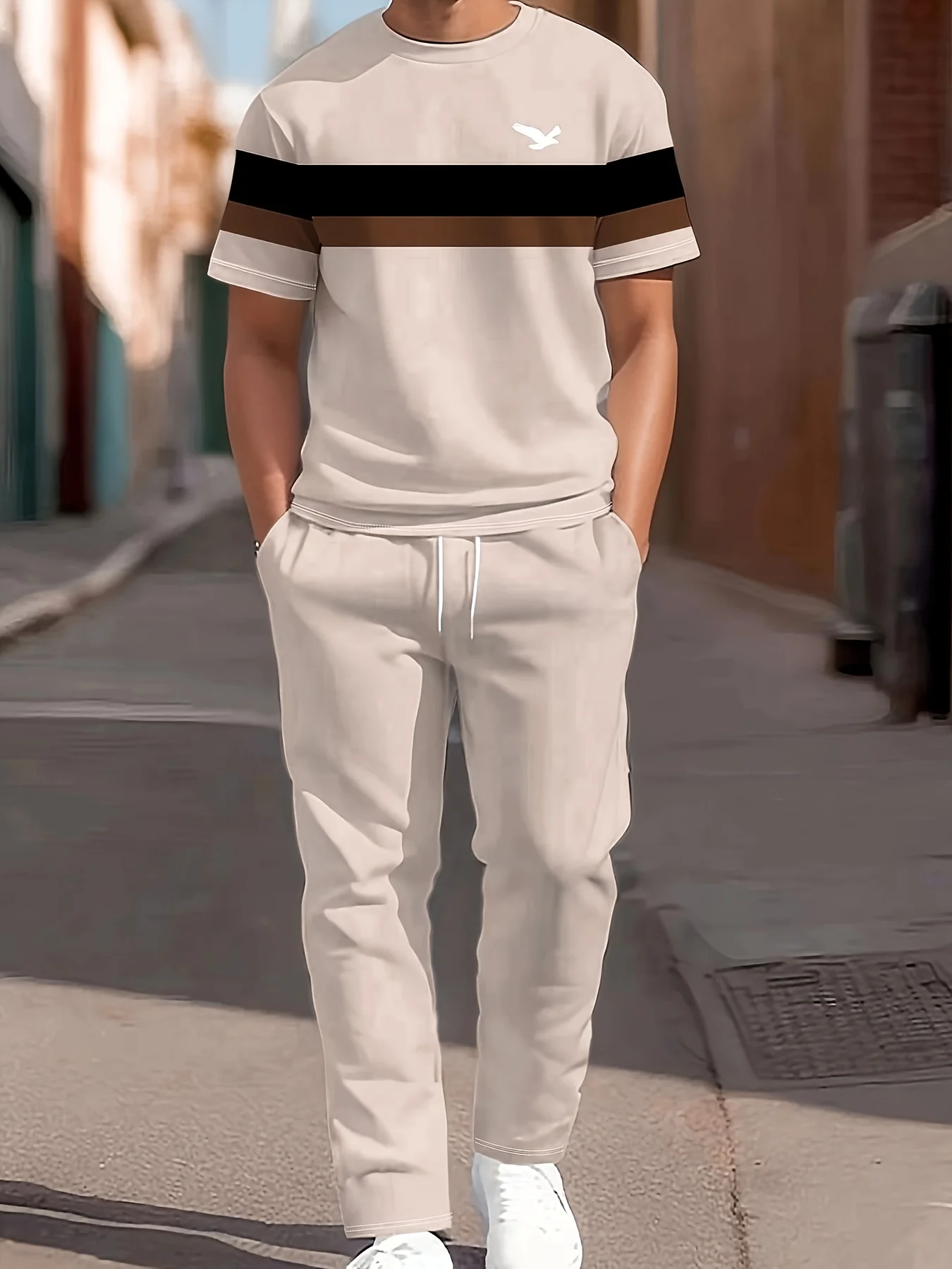 المجموعة الرجالية الجديدة لصيف 2025 تتميز بطبعات مخططة ثلاثية الأبعاد وهي ملابس رياضية خارجية غير رسمية وعصرية