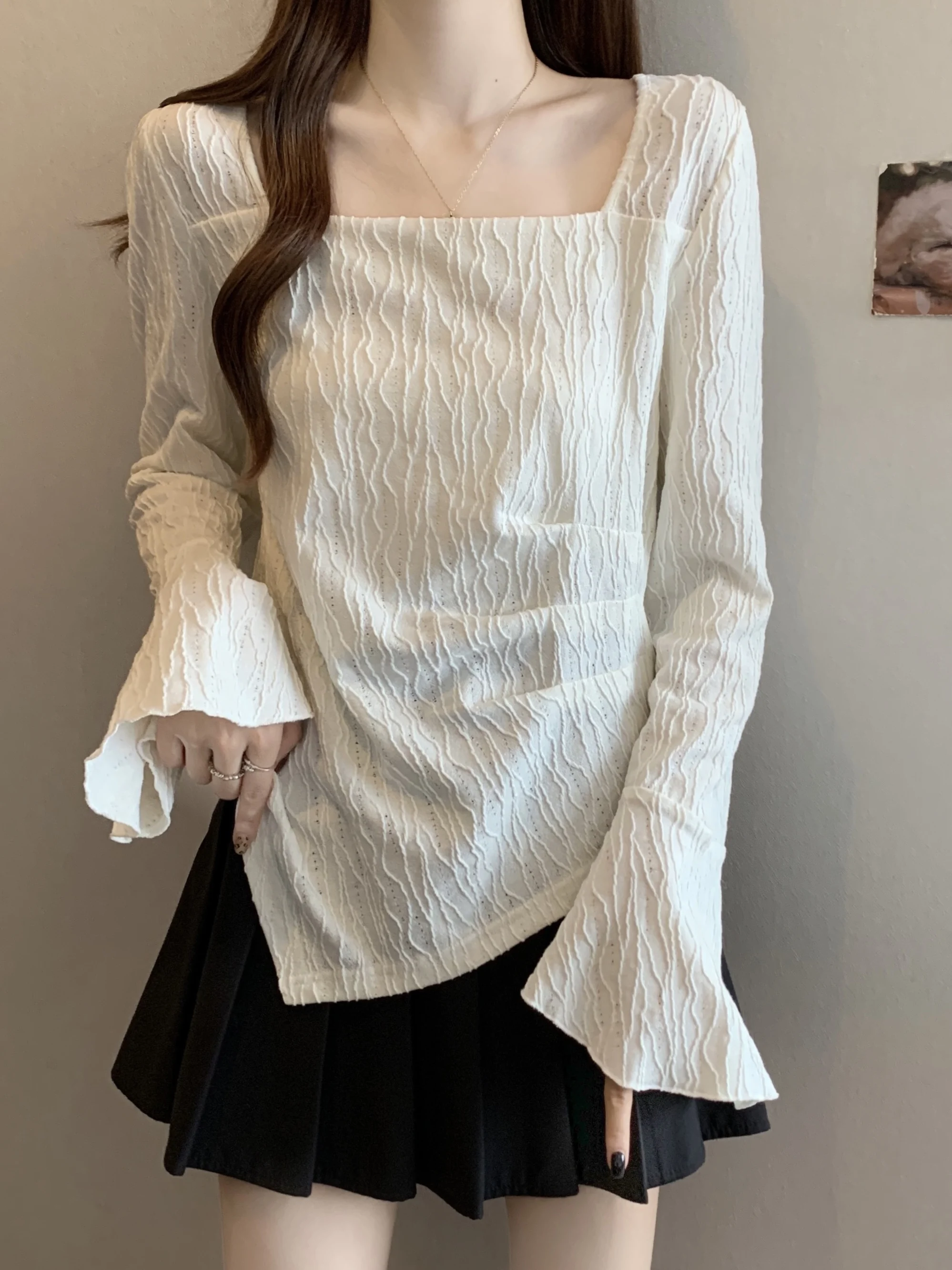 

plus Size Women's irt Textured Square Collar Bell Sve Long Sve Regular oulder French Sle Slim Fit Breathable Poly...