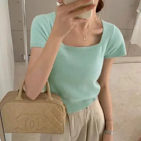 짧은 소매 니트 탑 여성 여름 스퀘어 칼라 티셔츠 심플한 디자인 어깨 길이 맞는 캐주얼 패션 기본 셔츠