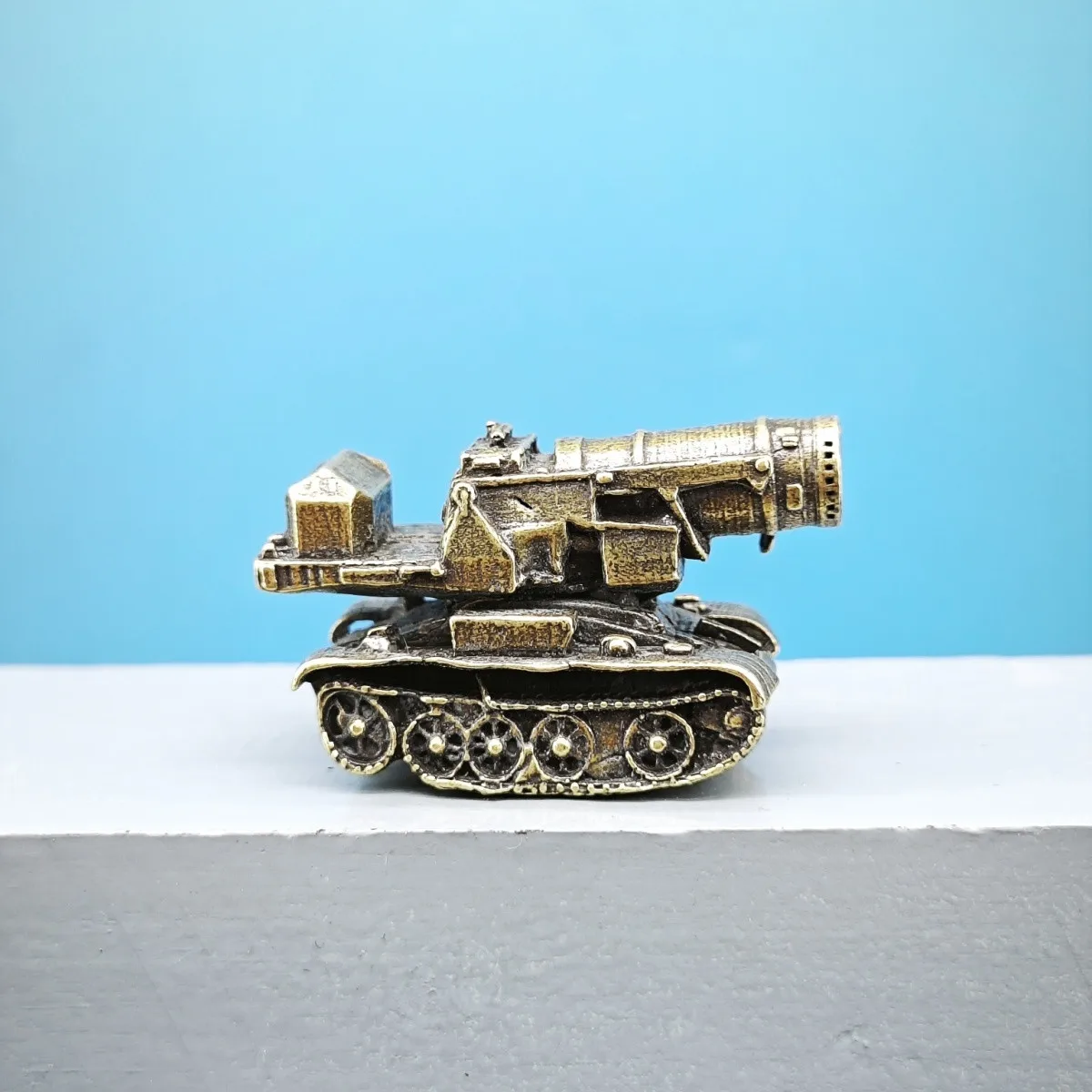 Vintage Brass Heavy Artillery Tank Miniature Model Military Vehicle Diorama Desktop Decor Collectible Craft