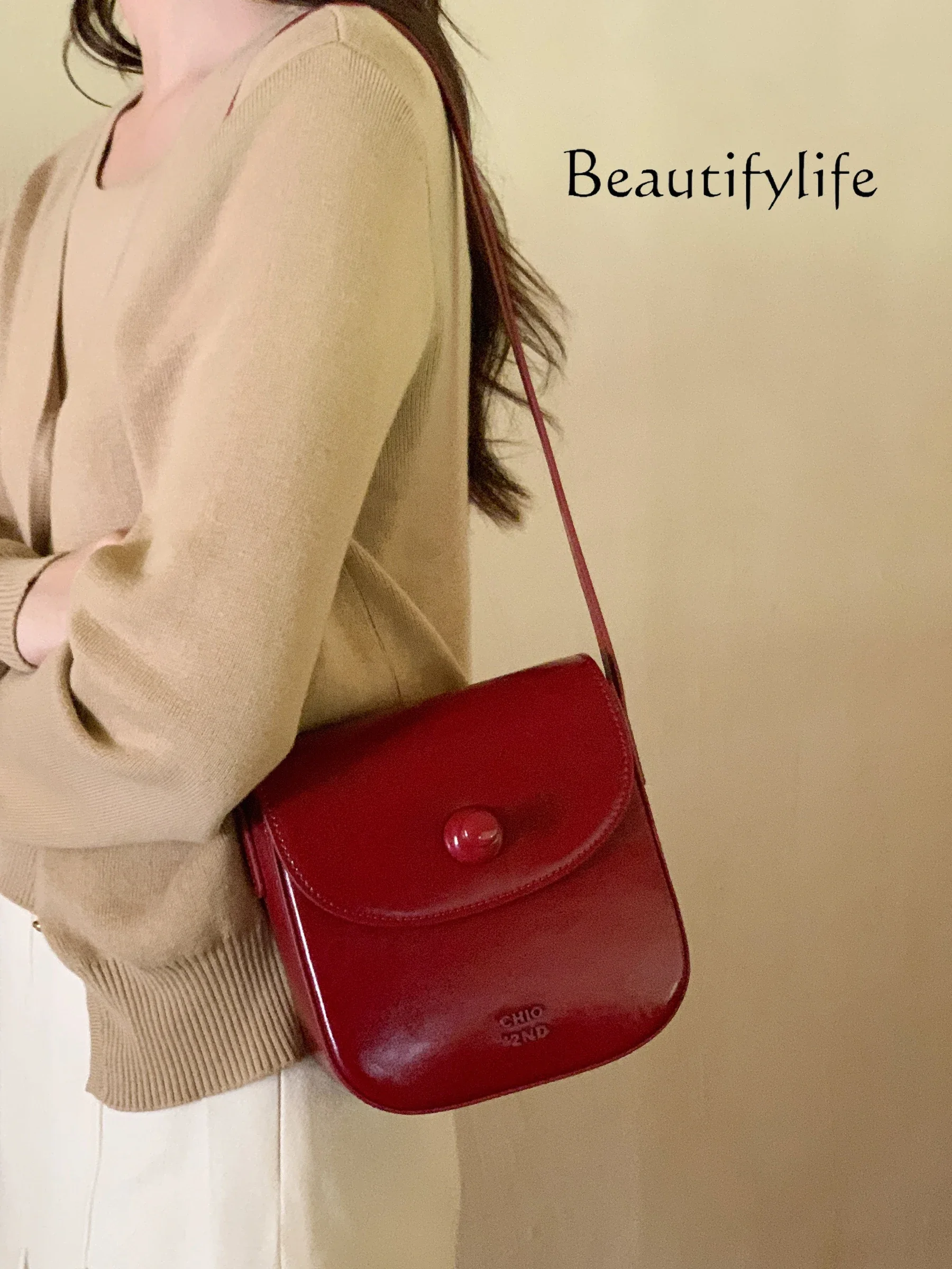 Design sense temperament small bag women's new high-end sense red wedding bag shoulder messenger bag