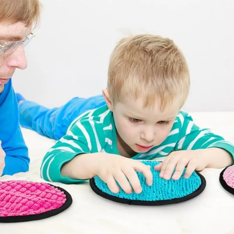 L5YF 16 Soft Fabric Perceptual Rugs For Infants Physical Stimulation Easy Fold Plan