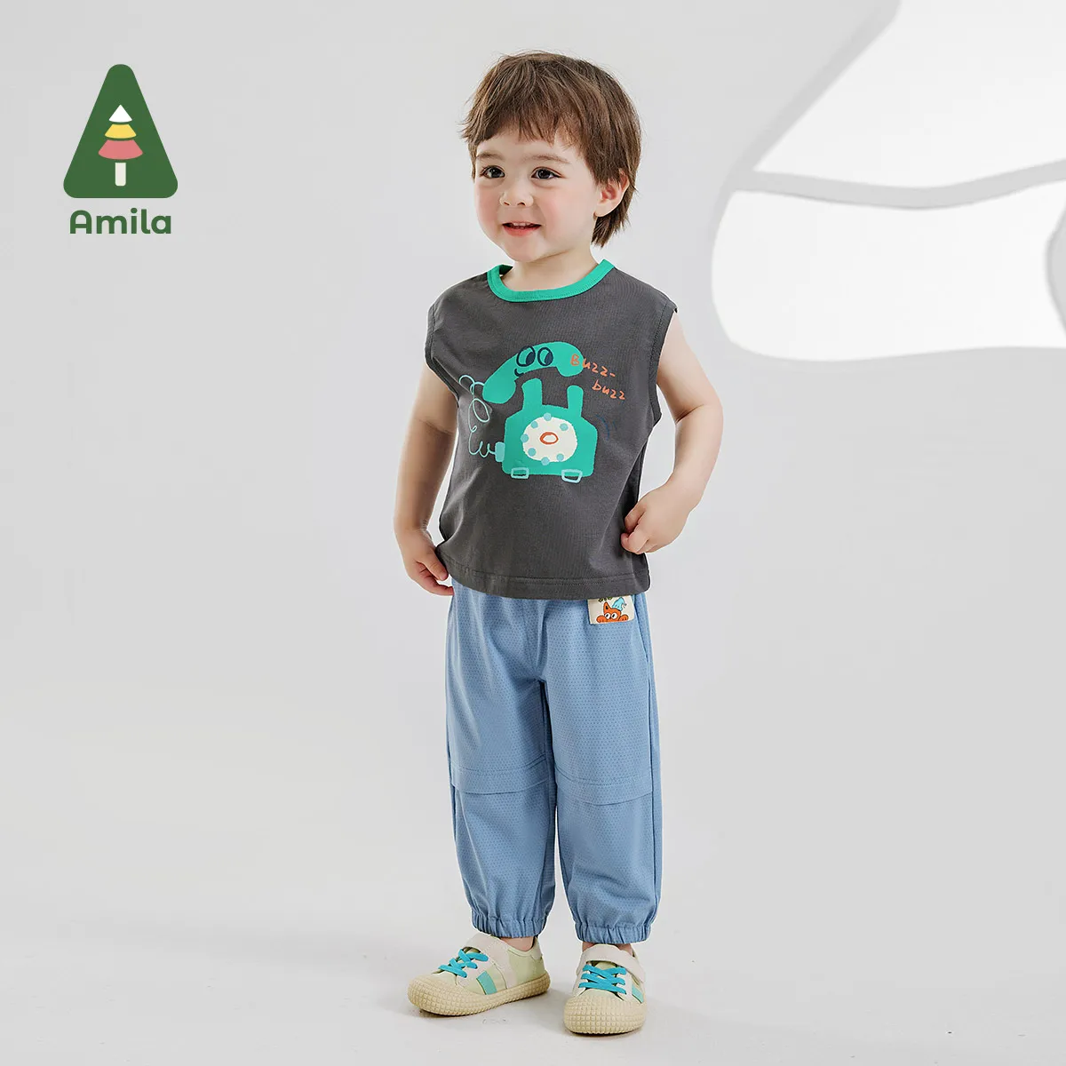 Amila2024 Summer New Children\'s Pants Boys Solid Color Patchwork Cartoon Embroidery Decorative Worker Costume Foot Pants