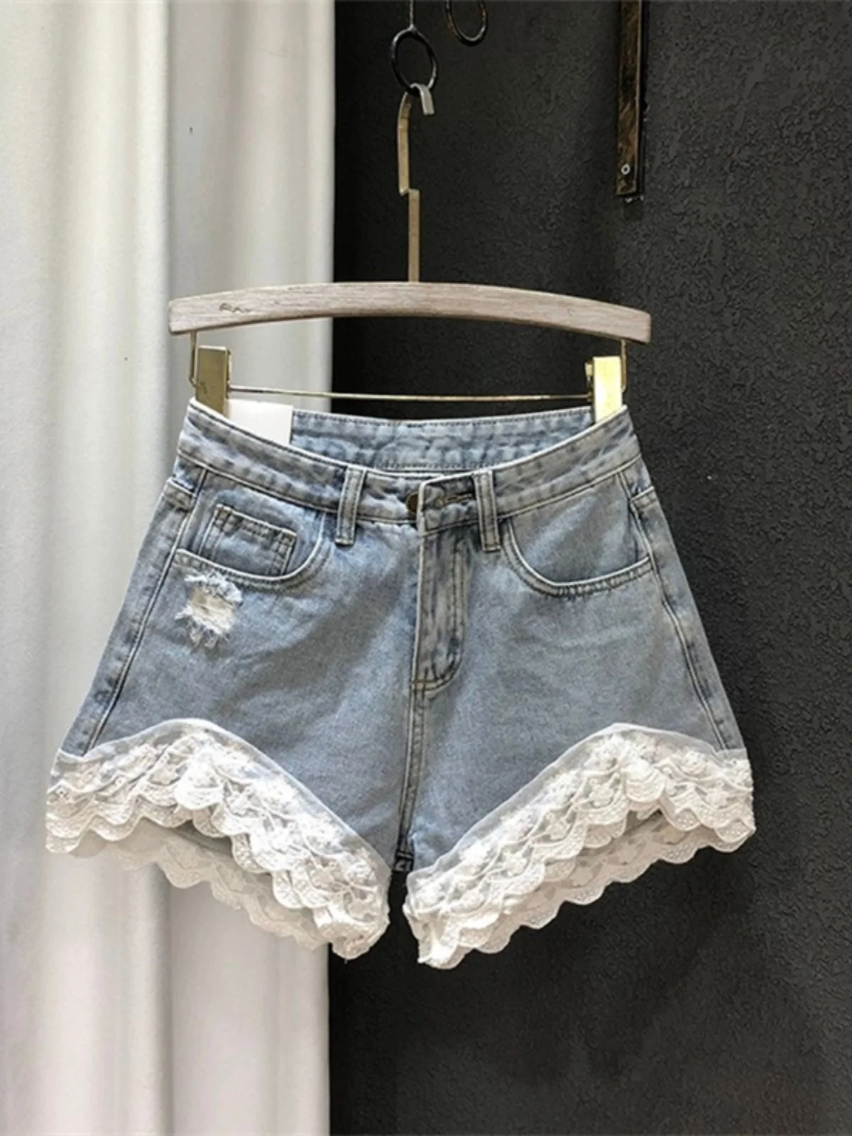 

Lace Patchwork Denim Shorts Women's Spring Summer New Korean Style Loose Wide Leg A-line Shorts Fashionable Hole Hot Pants
