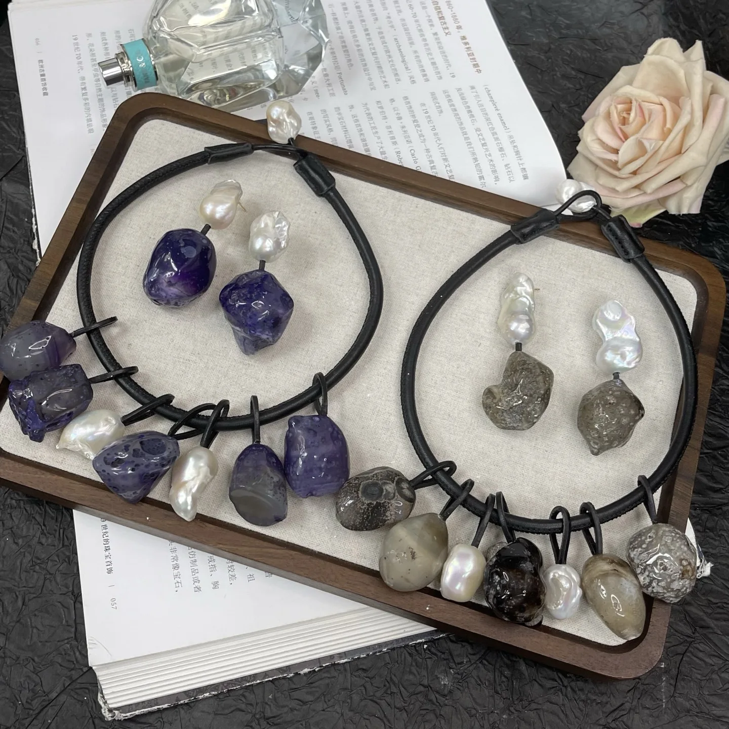 ヴィンテージ瑪瑙石象嵌バロック様式ネックレス＆イヤリングセット-レトロエレガントジュエリー-日常使い＆特別な機会に