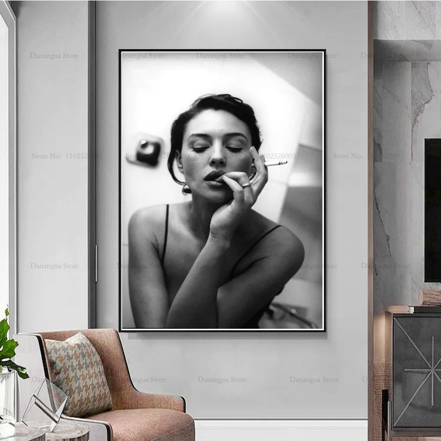 Monica Bellucci Sexy Actress Movie Star Black White Poster Poster Prints Wall Art Canvas Painting Picture Photo Room Home Decor