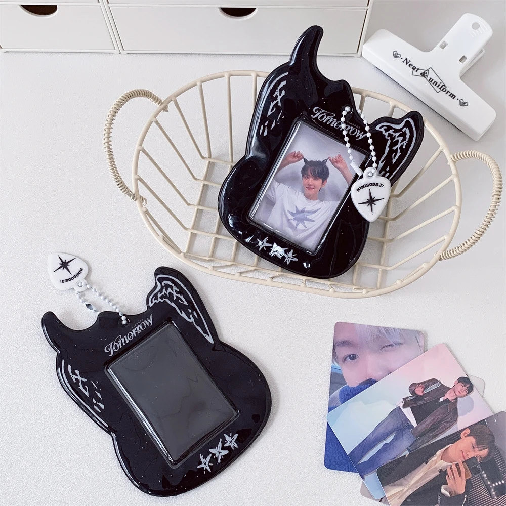 Suporte de cartão de guitarra com laço de PVC fofo KPop adorável exibição de cartão fotográfico para cartões estrela design durável e elegante para fãs