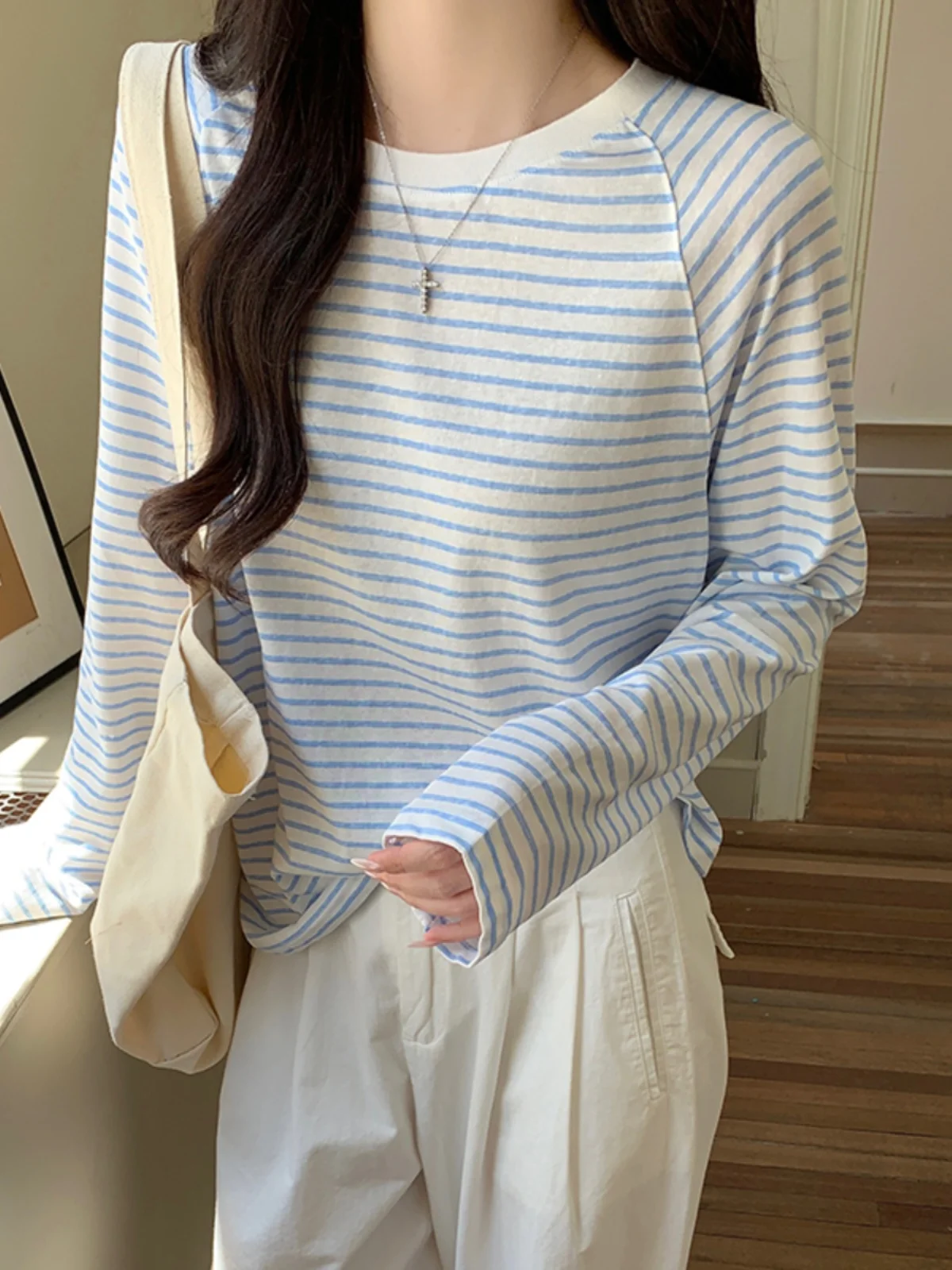 Summer Design Loose Ice Silk Long Sve round Ne Stripe Pattern Thin Sun Protection T-irt Top Versatile Cover up for Women