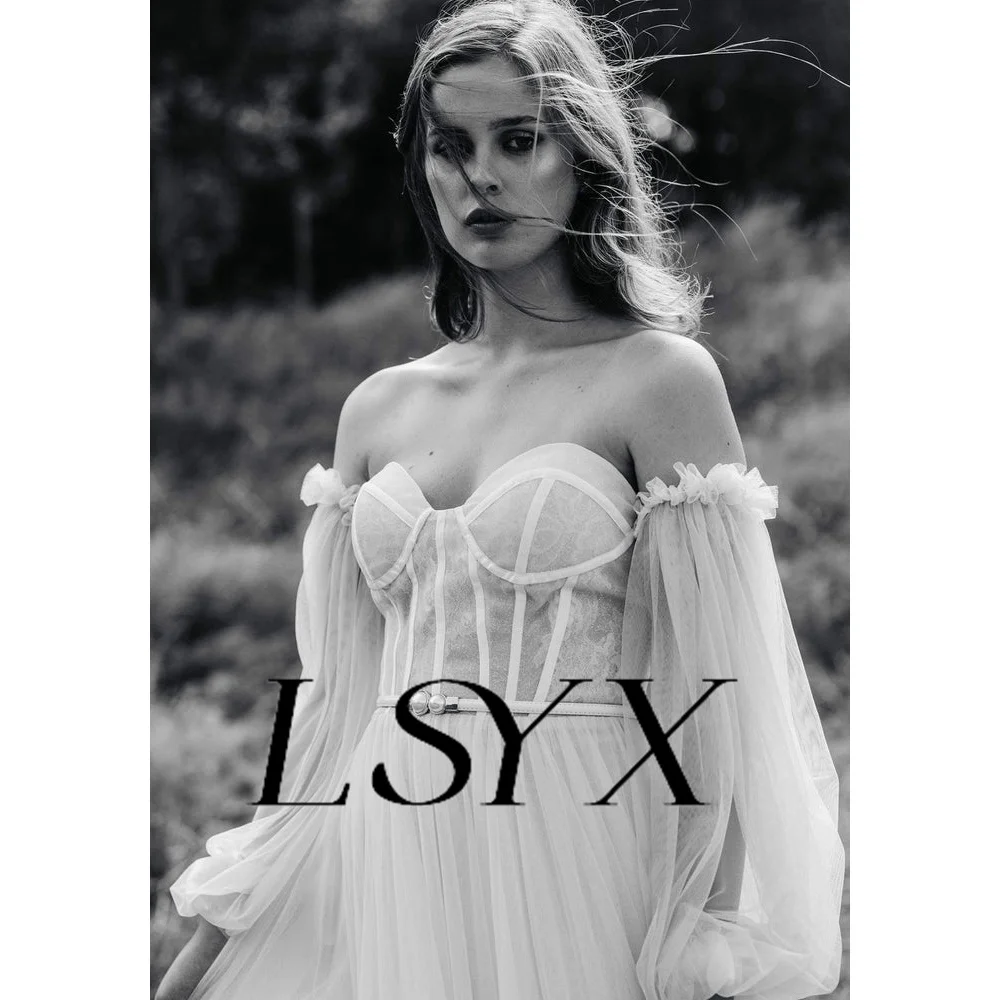 Lsyx Off-Shoulder Tule Lieverd Trouwjurk Voor Vrouwen Illusie Veters Back A-Line Vloerlengte Bruidsjurk Op Maat Gemaakt